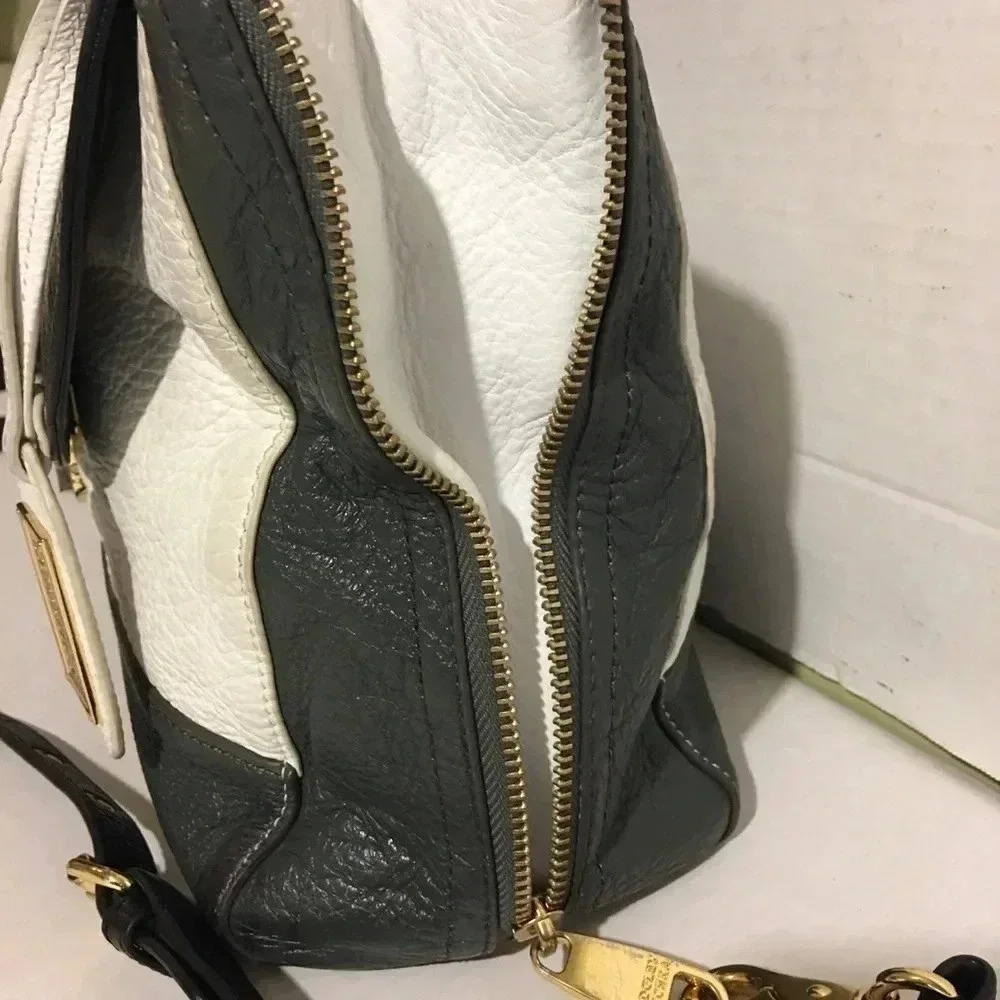 Badgley mischka leather crossbody handbag - Picture 4 of 8